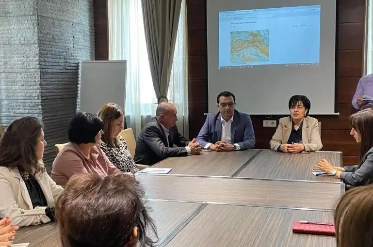 Աբրահամ Գասպարեանի գլխաւորած Genesis Armenia-ն նոր ծրագիր սկսած է Ստեփանակերտի մէջ 