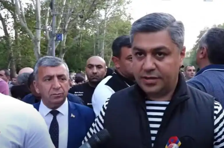Ըստ Վանեցեանի  յառաջիկայ օրերուն իրավիճակը աւելիով պիտի սրի 