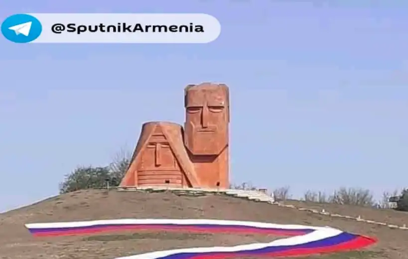 Արցախի մէջ.  Z Տառը Ռուսական դրօշով 