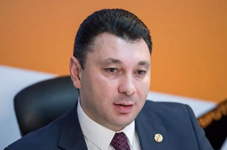 Փաշինեան ինք ըսած է, որ  պատերազմի դադրեցման համար Փութին  ըսած է, թէ  պէտք է   գործել «5+2» ձեւաչափին հիման վրայ. Շարմազանով