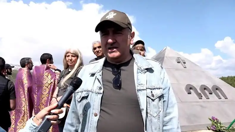Դէպի Երեւան ընդդիմութեան 3-րդ երթը  ընթացք առաւ  Զօր. Դրոյի շիրիմին մօտէն