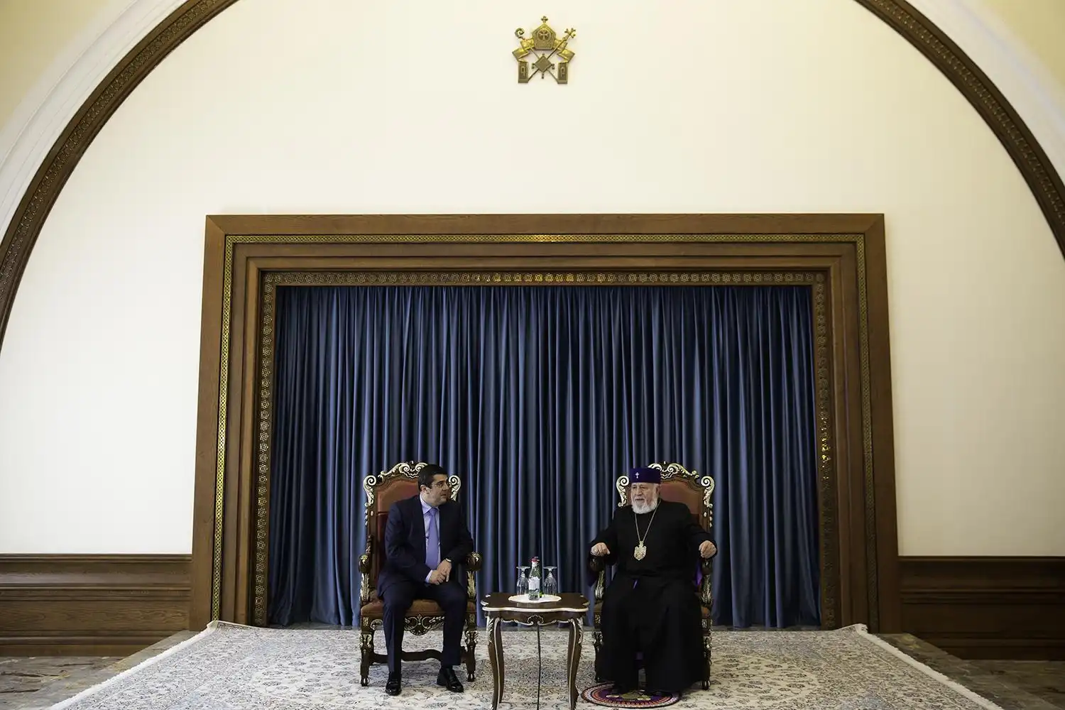 Ամենայն Հայոց Կաթողիկոսն ընդունեց Արցախի նախագահին