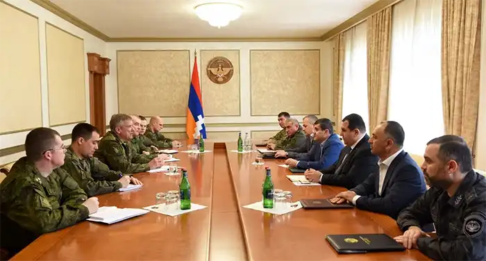 Արայիկ Յարութիւնեան ընդունած է ռուս խաղաղապահներու նորանշանակ զօրավարը