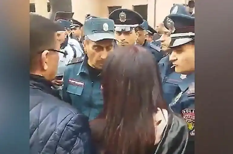 Երեւանի մէջ բողոքի ցոյց եւ վիճաբանութիւն 