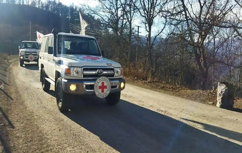 12 բուժառու Արցախէն՝ Հայաստան   