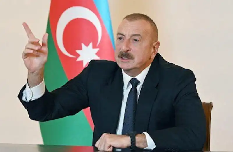 Ալիեւ սուր կը ճօճէ Արցախցիներու գլխուն 