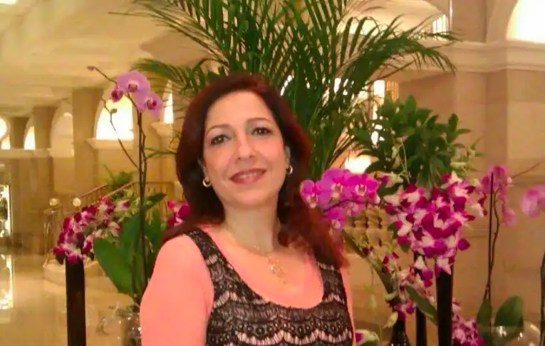Կիսուած գաթան ու կեաւուրը