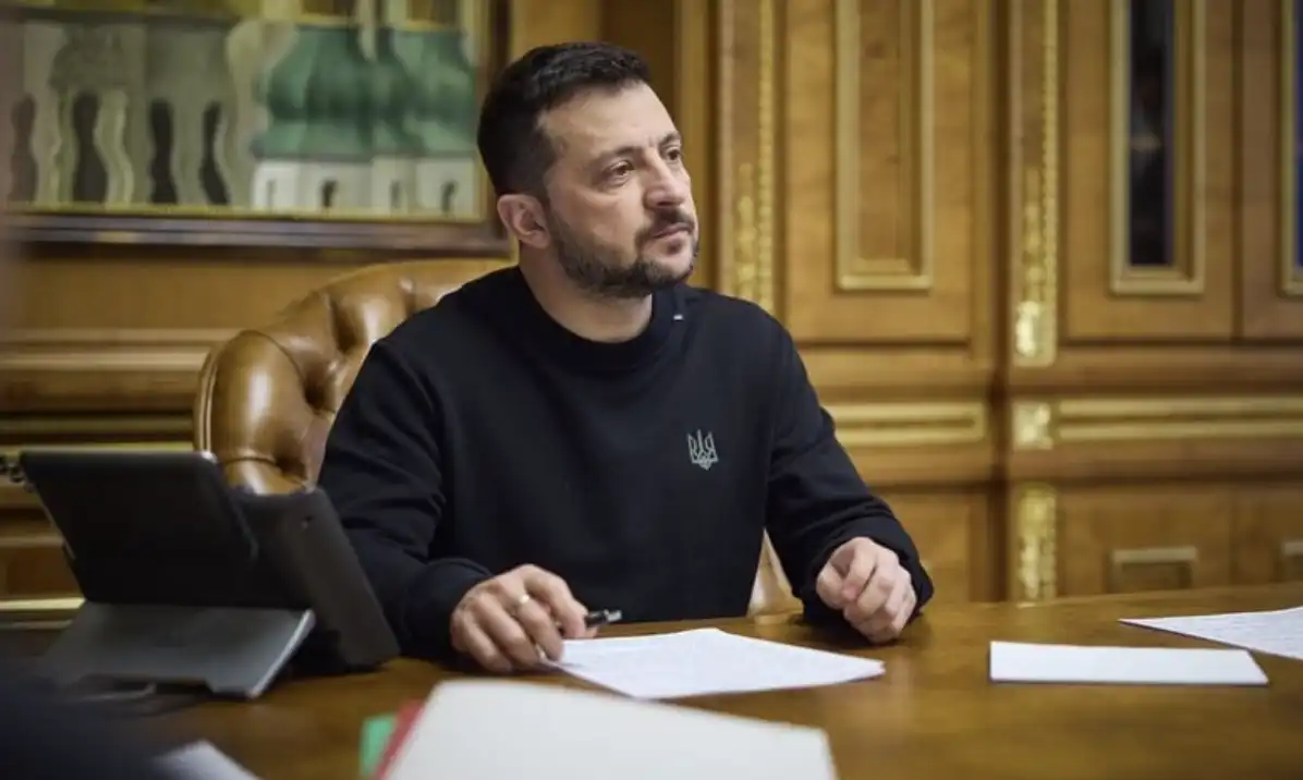 Զելենսքի խորհրդարան ներկայացուցած է Ուքրանիոյ մէջ ռազմական դրութիւնը եւ զօրահաւաքը երկարաձգելու մասին օրինագիծերը