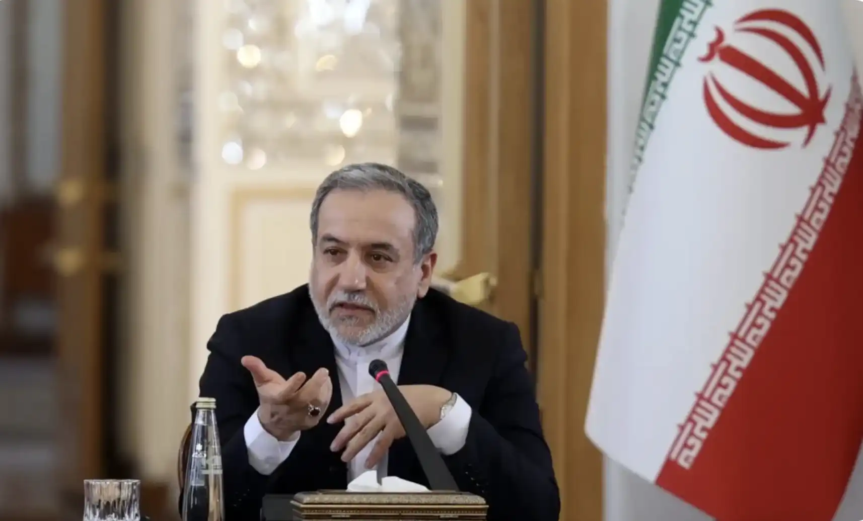 Հորմուզի նեղուցով անվտանգ անցումը հնարաւոր է 2 շաբթուան ընթացքին․ Արաքչի