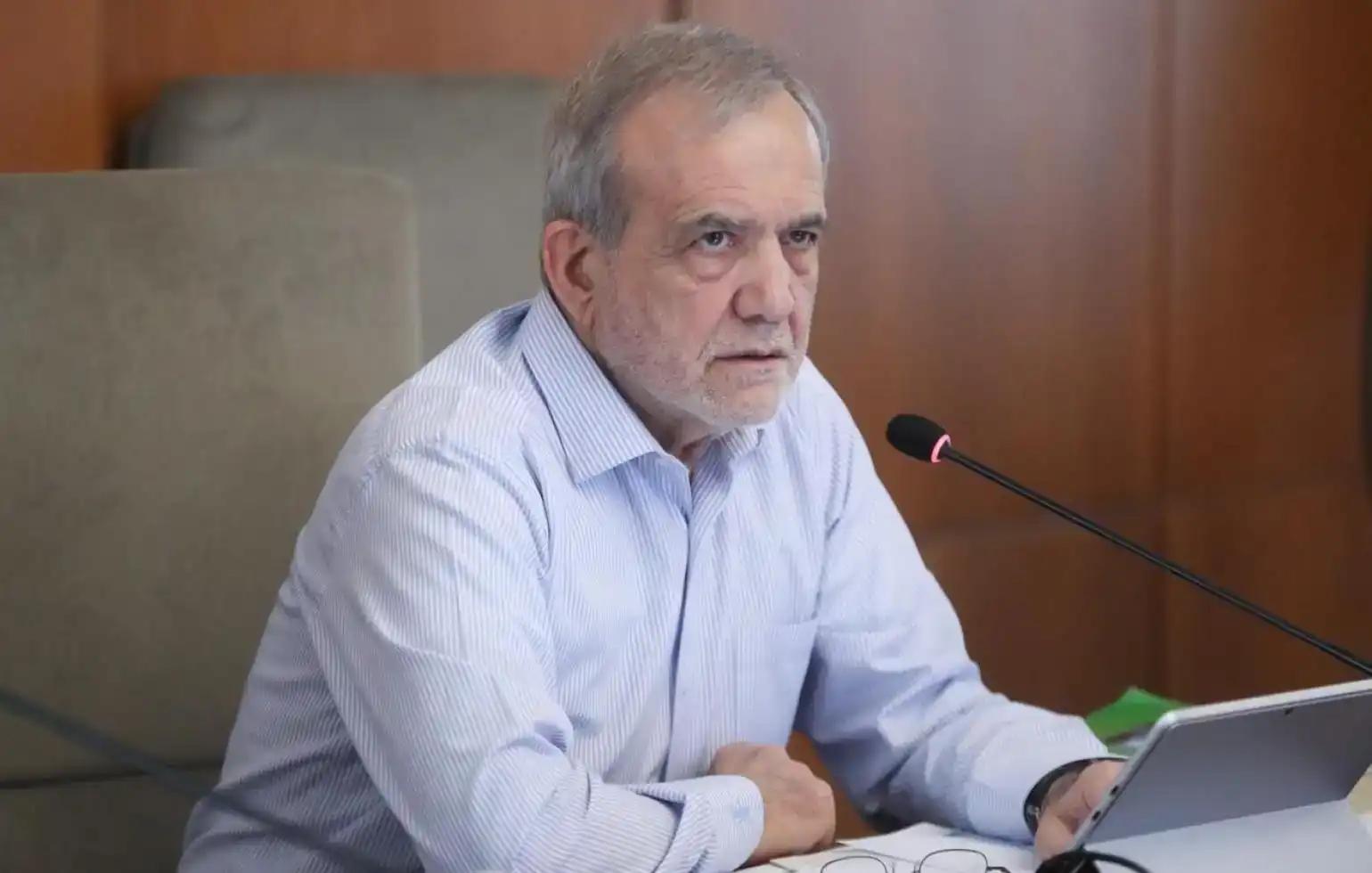 Աւելի քան 14 միլիոն իրանցիներ պատրաստ են իրենց կեանքը տալու երկրի պաշտպանութեան համար. Փեզեշքիան