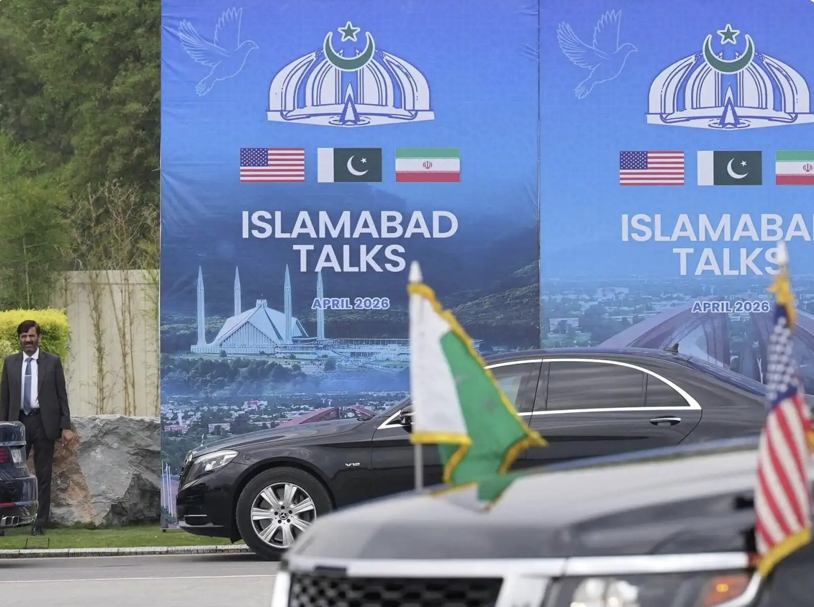 Իսլամապատի մէջ տեղի ունեցած են Իրանի եւ ԱՄՆ-ի միջնորդաւորուած բանակցութիւնները