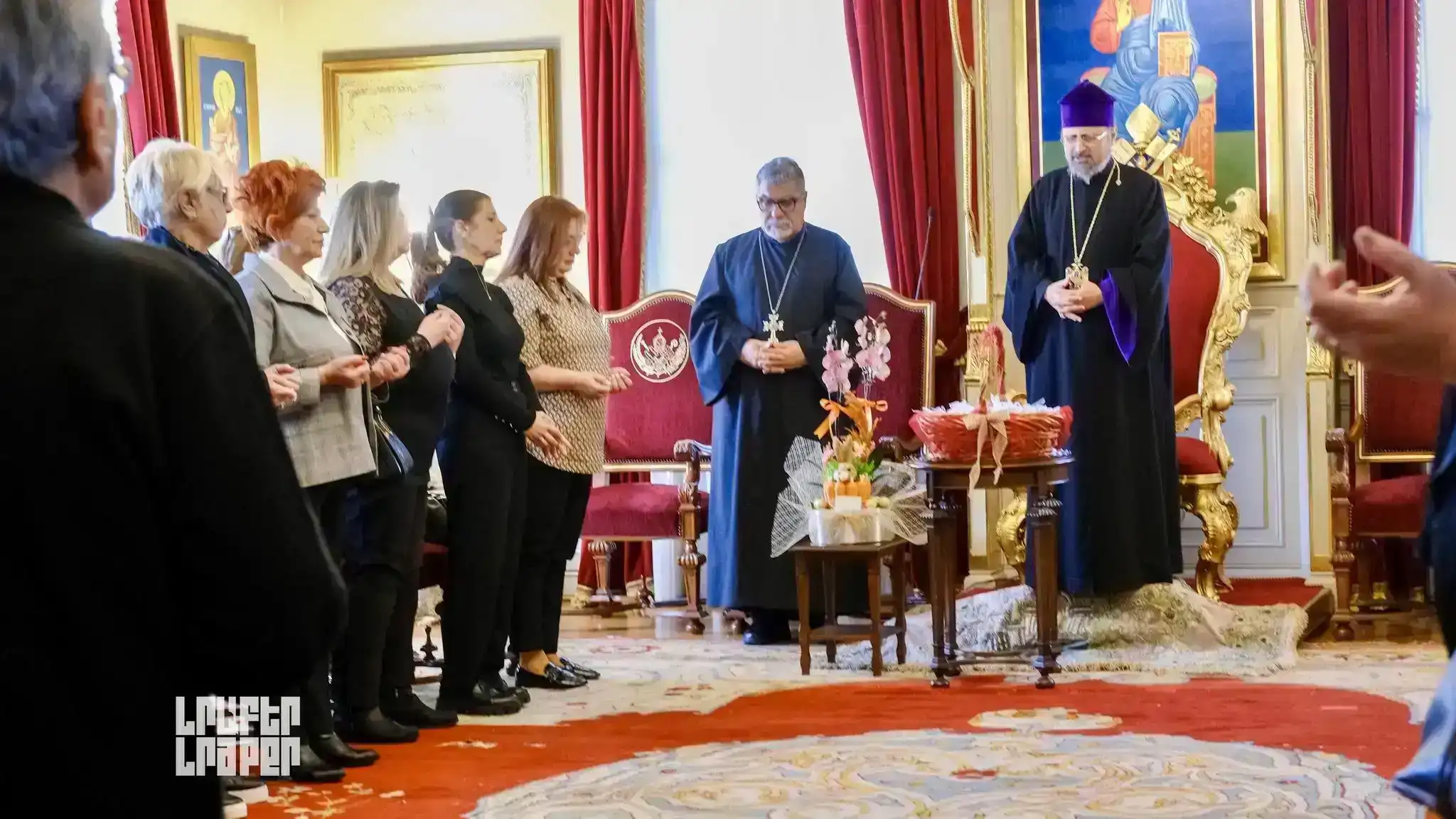 Պոլիս. Պատրիարքարանի յարկին ներքոյ. Տիկնանց կազմերու այցելութիւն 