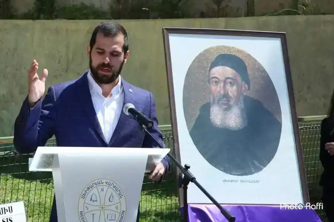 Պէյրութի Մխիթարեան Վարժարան. Տեղի ունեցած է Հայոց Ցեղասպանութեան 111-րդ ամեակի աշակերտական յուշահանդէս