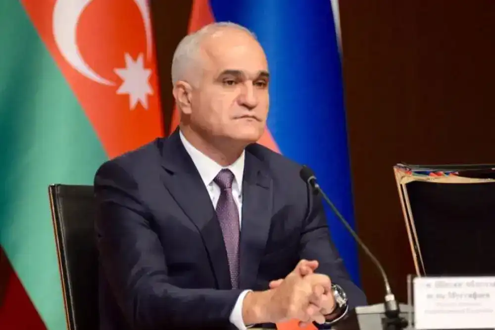 Հայաստան ժամանած է Ատրպէյճանի պատուիրակութիւնը՝ փոխվարչապետ Շահին Մուսթաֆաեւի գլխաւորութեամբ