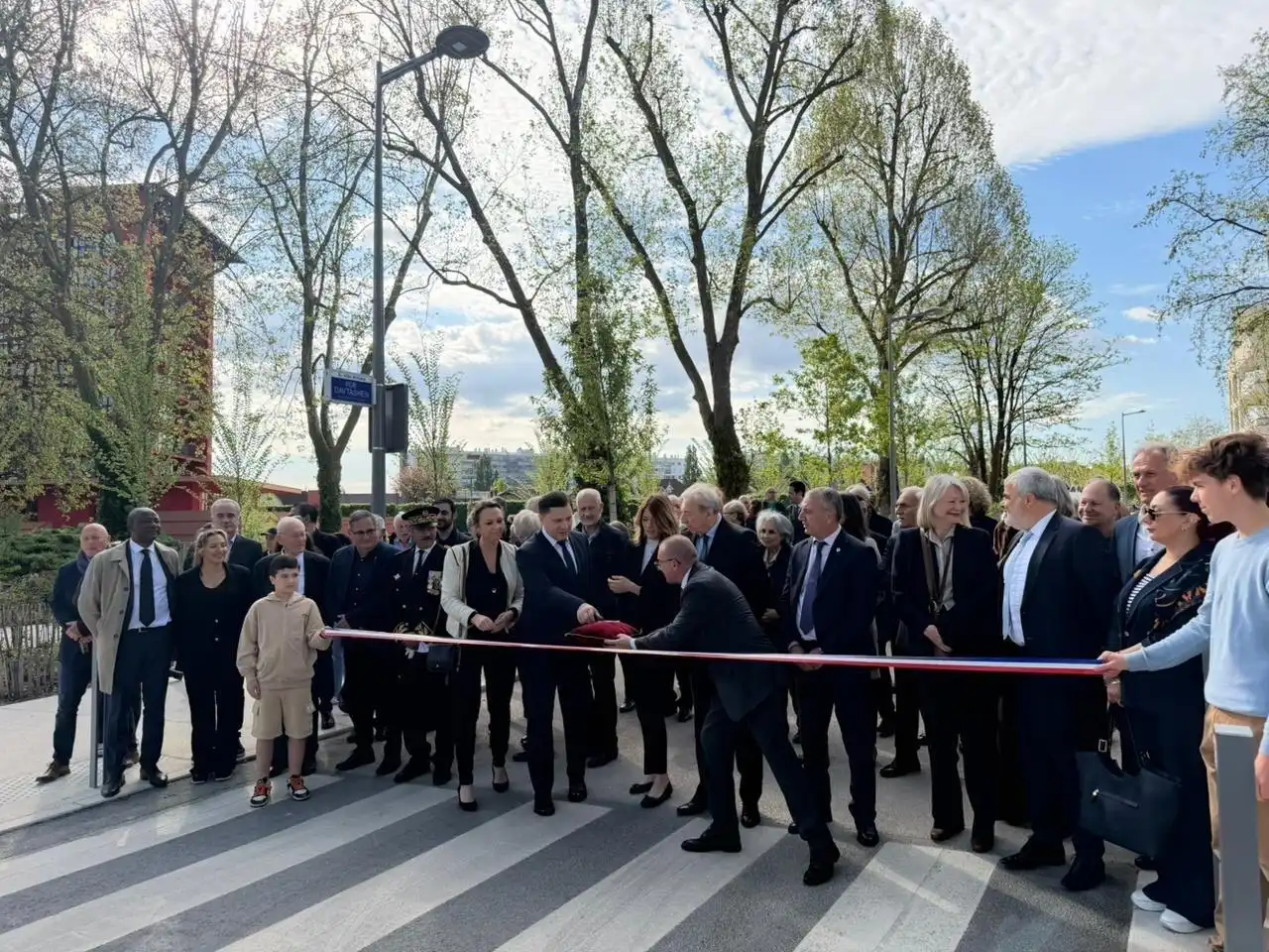 Ֆրանսայի Անթոնի քաղաքին մէջ բացուած է Երեւանի Դաւթաշէն թաղամասի անունը կրող փողոց (Լուսանկար)