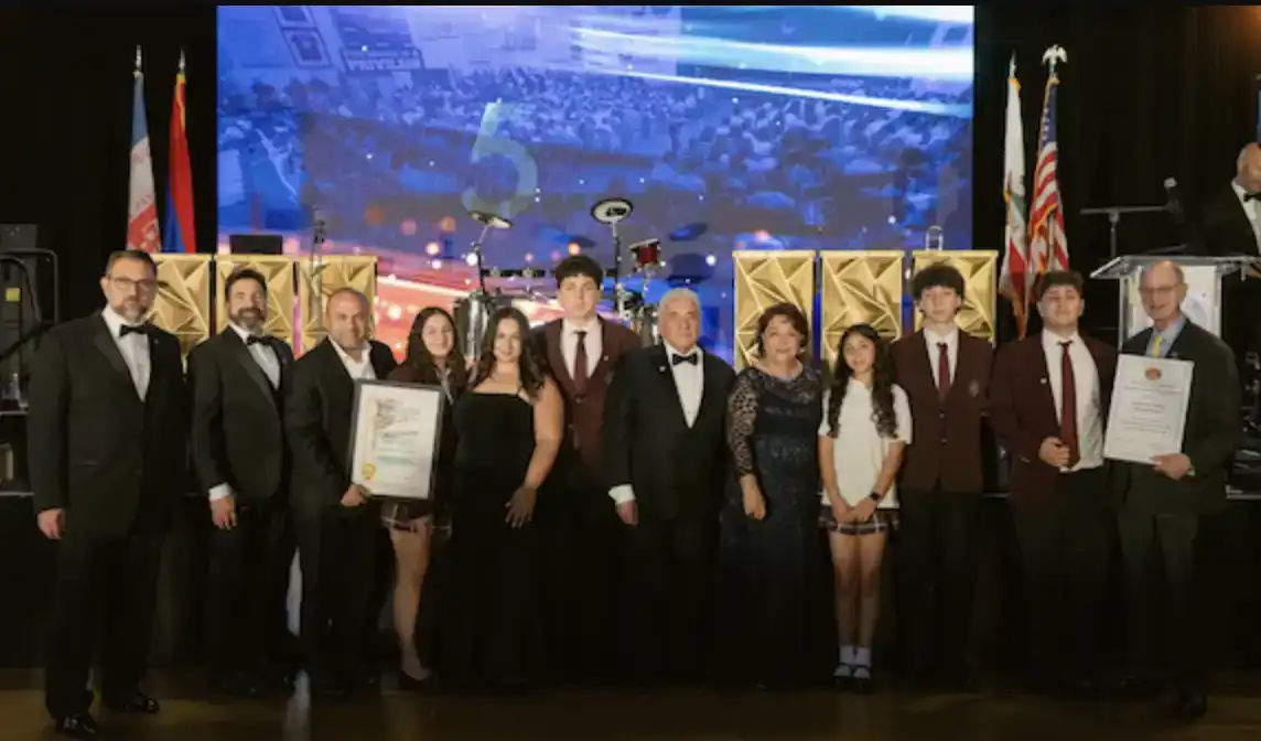 Լոս Անճելըս. Մեծ դրամահաւաք ի նպաստ՝ ՀԲԸՄ Մանուկեան-Տեմիրճեան Վարժարանին. Գոյացած է 4 միլիոն Տոլար 