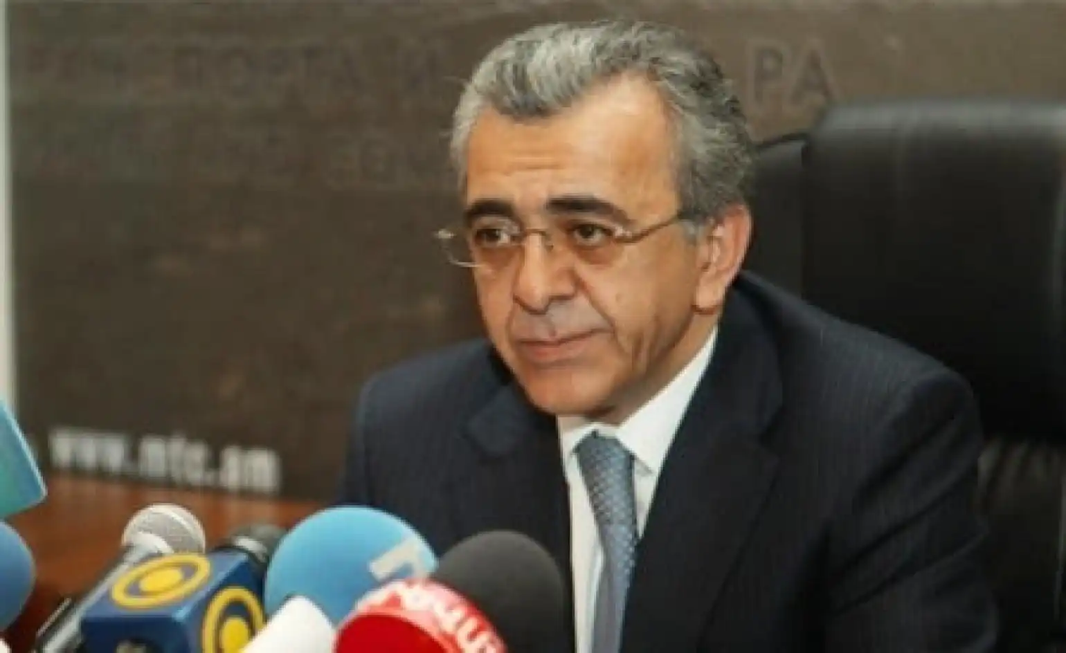 Կադաստրի նախկին պետը կը մեղադրուի Եկեղեցւոյ յուշարձաններ յանձնելու համար. Hetq.am