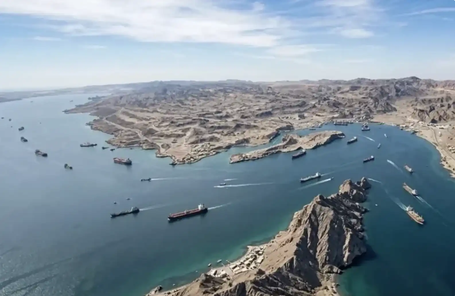 Իրան Հորմուզի նեղուցով նաւագնացութեան այլընտրանքային ուղիներ տրամադրած է՝ ականներէն խուսափելու համար