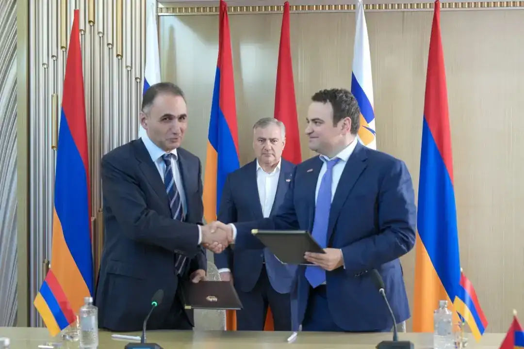 «Ուժեղ Հայաստան»-ը եւ «ՀայաՔուէ»-ն համագործակցութեան յուշագիր ստորագրած են