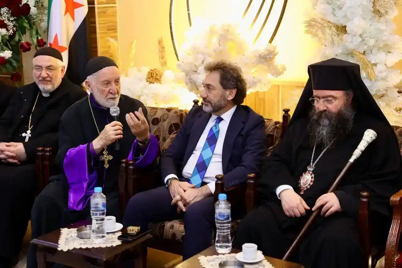 Համայնքապետ Վեր. Դոկտ. Սելիմեան մասնակցեցաւ Շուքրի Թումա Քահանայի յոբելինական հանդիսութեան 