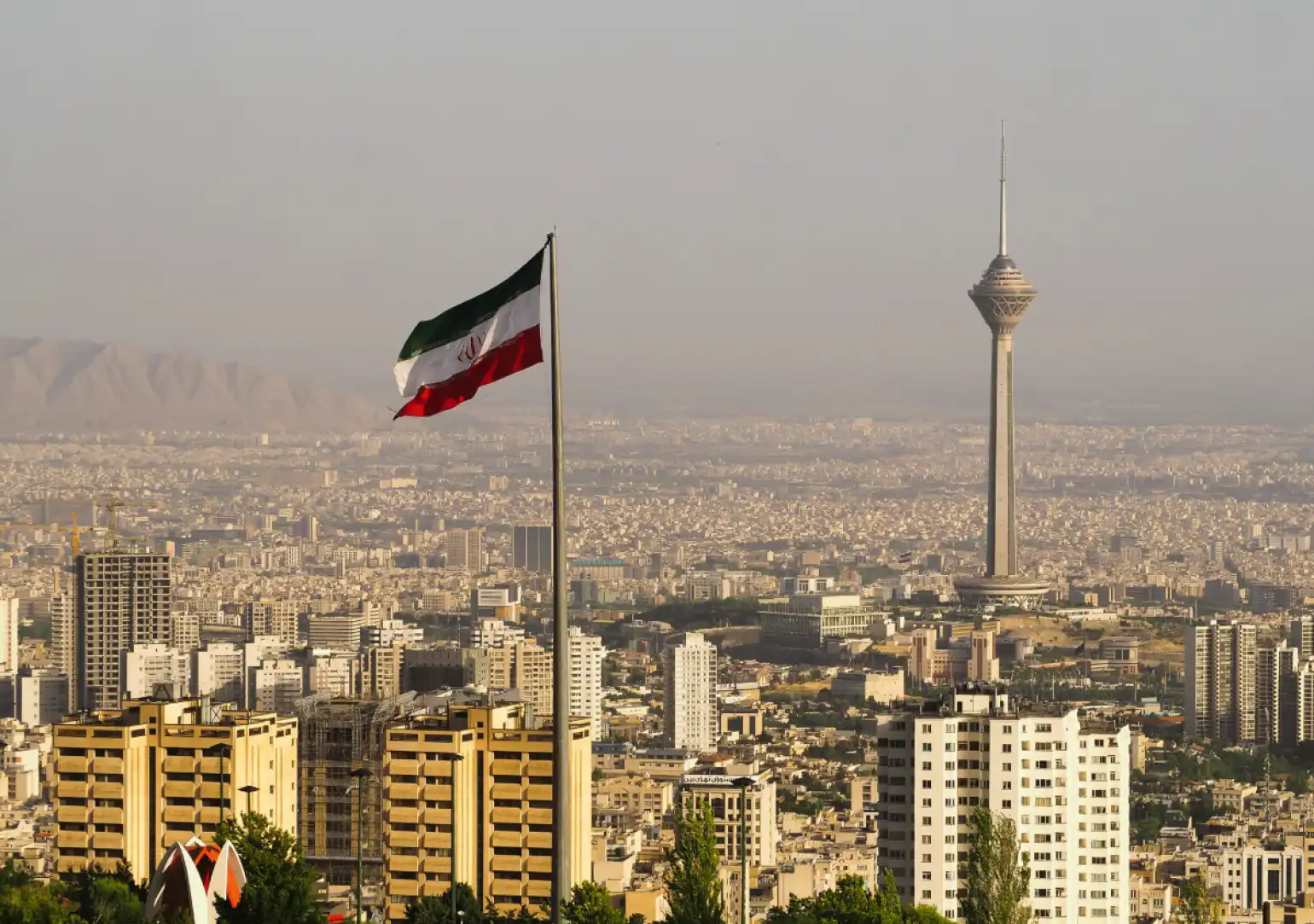 Թեհրան երբեք պիտի չյանձնուի՝ հակառակ Թրամփի սպասումներուն. Գահիրէի մէջ Իրանի դեսպան