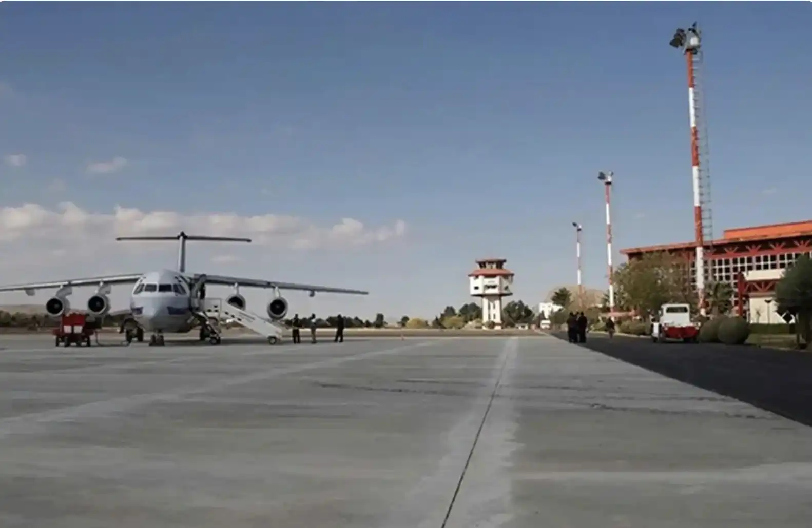 ԱՄՆ եւ Իսրայէլ հարուածած են Խորամապատի միջազգային օդակայանը