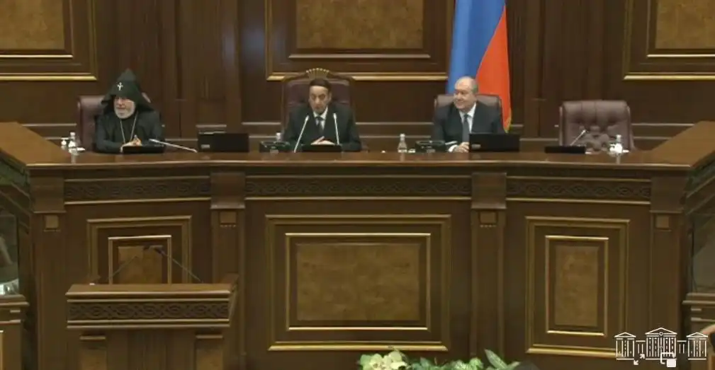 Մեկնարկեց ՀՀ ԱԺ ութերորդ գումարման առաջին նստաշրջանը (Տեսանիւթ)