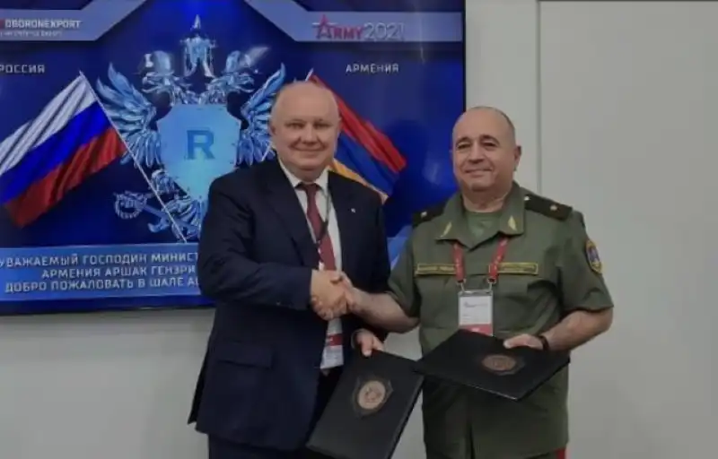 Պաշտպանութեան նախարարը կարեւոր հանդիպումներ ունեցաւ Մոսկուայի մէջ