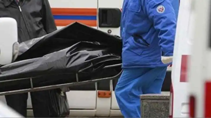63-ամեայ քաղաքացին տանիքէն վար ինկած է ....
