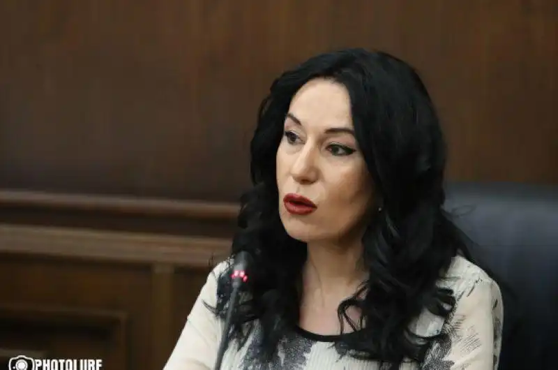 Սիւնիքի մէջ. Ռուս խաղաղապահներն ու հայ սահմապահները պաշարումէ դուրս բերին տասնեակ քաղաքացիներ 