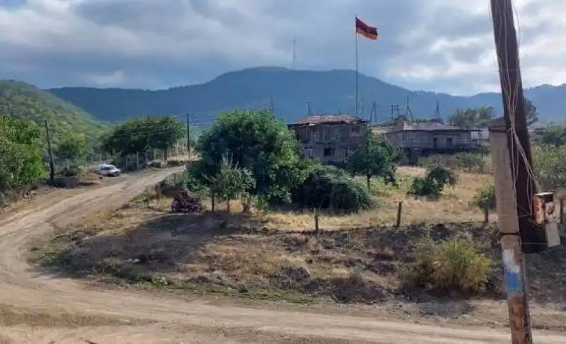 Սիւնիքի պաշարուած 3 գիւղերուն հաց մատակարարուած է