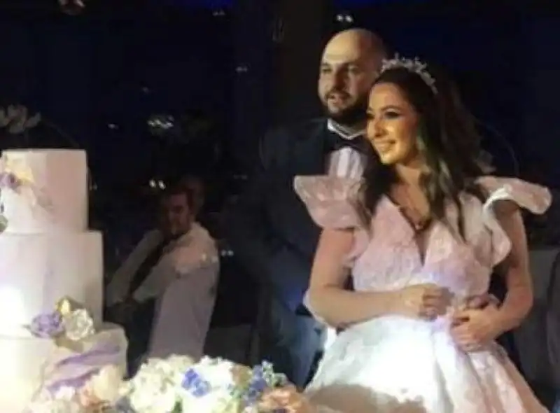 Հինգ տարիներու երազանք.Կարօ Պօզեագալեան ընդ Արեւիկ Շէօհմելեան՝ ամուսնացեալք 