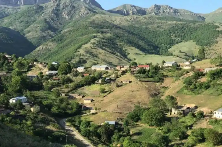 Եղցահողից ՊԲ զինծառայողները դուրս են բերվել, գյուղը պաշտպանող չկա, իսկ ադրբեջանցիները դիրքավորվում են. գյուղապետ