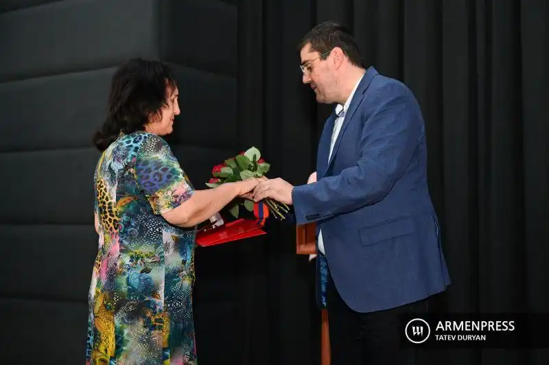 Արցախի մէջ կամաւորներու պարգեւատրում  (Լուսանկարներ)