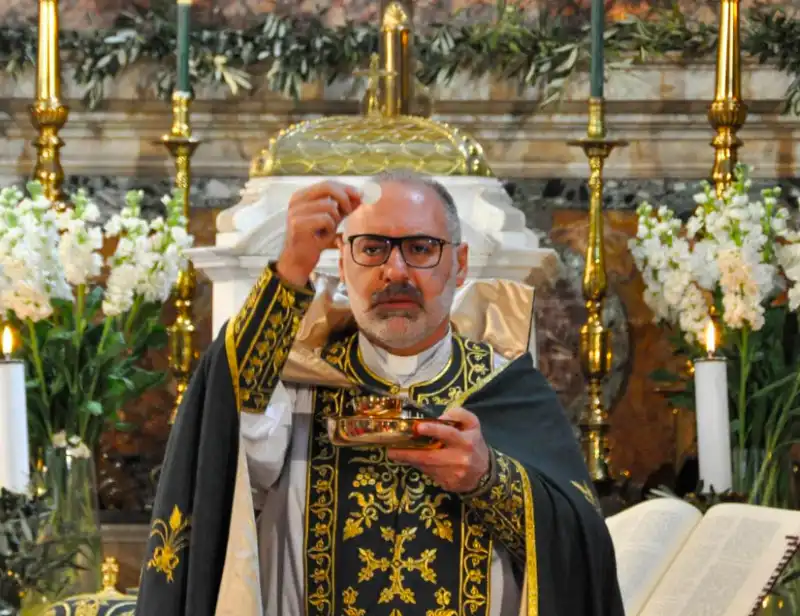 Հայր Նարեկ վարդապետին Թագադիր Ծայրագոյն Վարդապետի տիտղոս եւ Երուսաղէմի մէջ Եկզարքի պաշտօն 