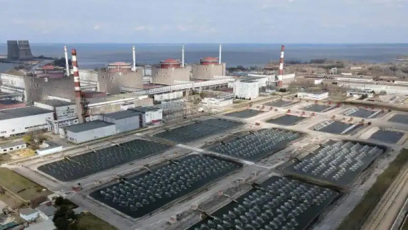 Շոլց, Պայտըն, Մաքրոն եւ Ճոնսըն քննարկած են Զապորոժիէի աթոմակայանի շուրջ ստեղծուած իրավիճակը