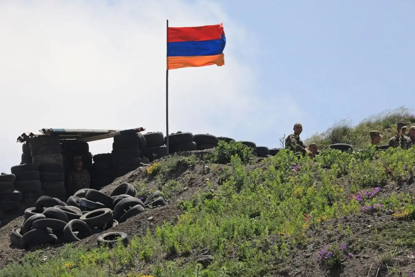  Ատրպէյճանը կրակած է հայկական դիրքերու ուղղութեամբ՝ կիրառելով նաեւ ականանետ