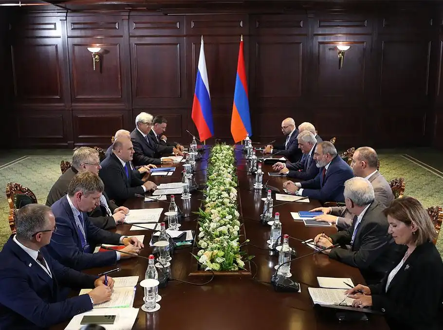 Անդրկովկասի մէջ նոր ուղիներու ստեղծումը տնտեսական զարգացում կ'ապահովէ. Միշուսթին ժամանած է Երեւան