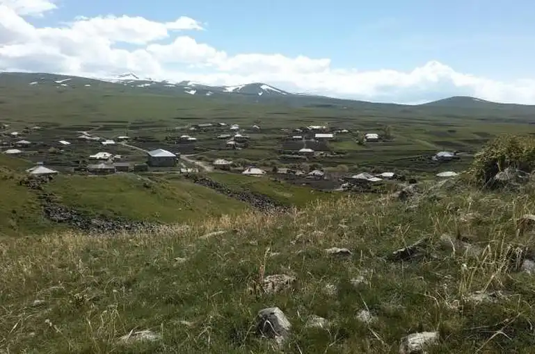 Ատրպէյճանցիք կրակ բացած Ախպրաձորի ուղղութեամբ