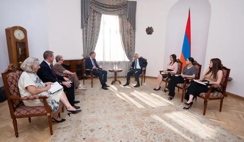 Երեւանի մէջ. Գրիգորեան- Քլաար քննարկում