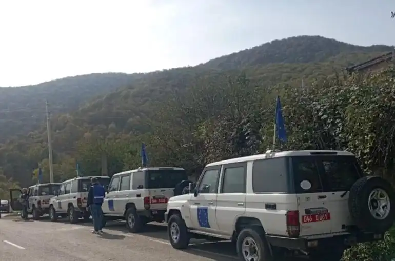 Ատրպէյճանցիները կրակած են ԵՄ դիտորդներու ուղղութեամբ. Պաշտպանութեան նախարարութիւն