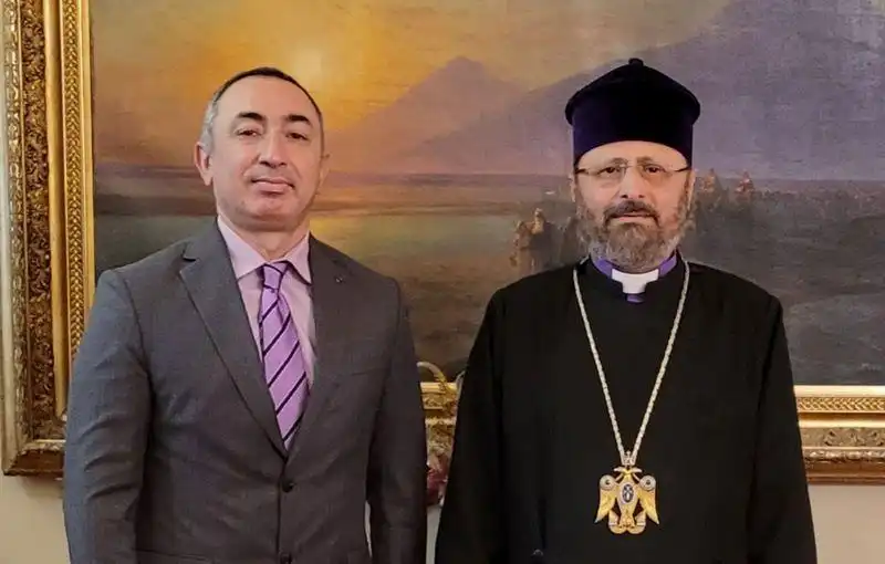  Արամ Խաչատուրեանի նուիրուած մեծ ձեռնարկ   տեղի  պիտի ունենայ Պոլսոյ մէջ. Այդ առթիւ  հայրենի դիւանագէտ Սահակ Սարգսեան այցելած է Սահակ Բ. Պատրիարքին