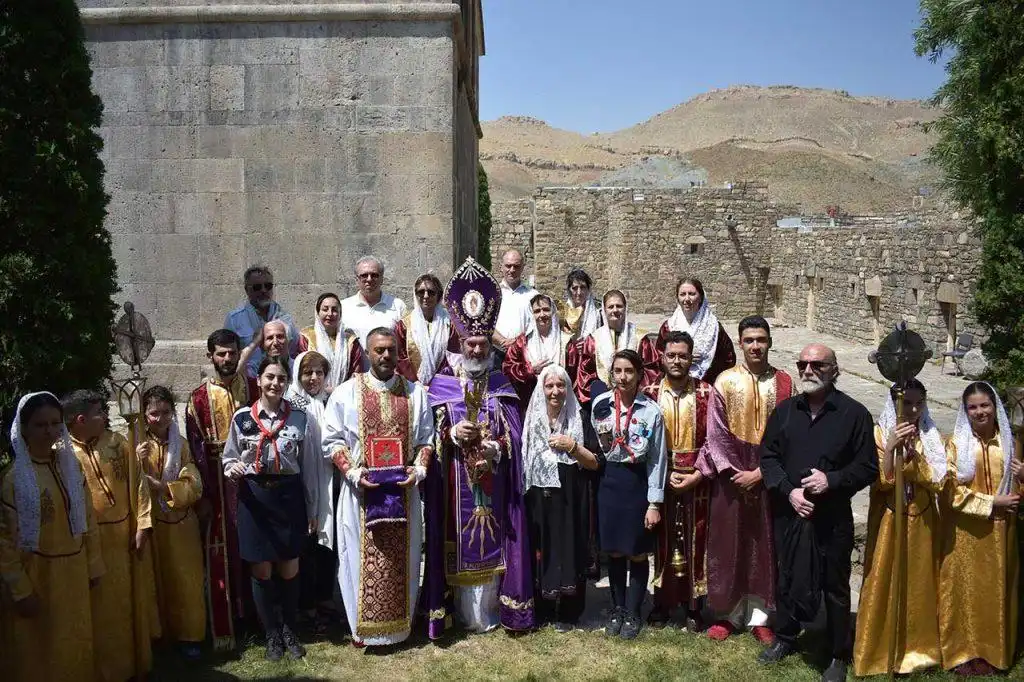 Իրան. Ս. Թադէոս Առաքեալի (Ս. Թադէի) վանքի եռօրեայ ուխտագնացութիւնը   