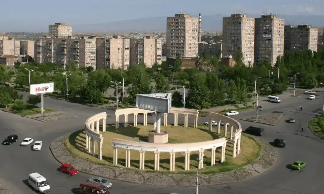 Մալաթիա-Սեբաստիայա   շրջանին  մէջ պիտի կառուցուին թենիսի  ֆութպոլի ու պասքեթպոլի մարզադաշտ