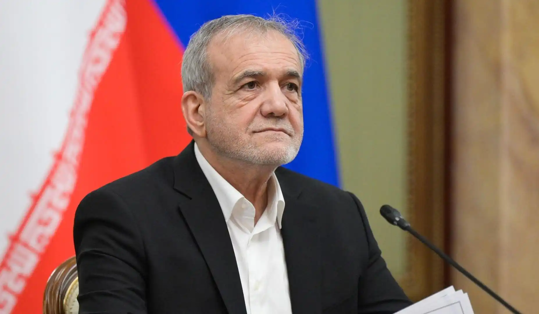 Փեզեշքիանը մեղադրած է Իսրայէլին ու ԱՄՆ-ն՝ Իրանը ոչնչացնելու ցանկութեան համար
