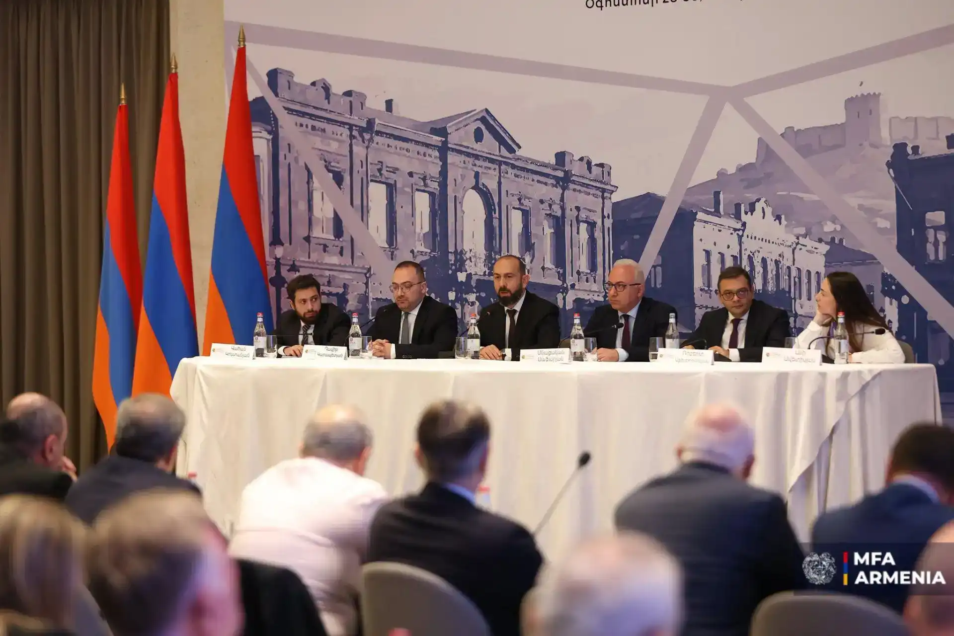 Արարատ Միրզոյեանն ընդգծած է այս տարուան դեսպանաժողովի ուղերձի կարեւորութիւնը