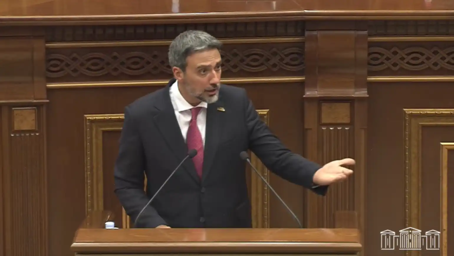 Վարդեւանեան. Մեր դատարանները արդար չեն 
