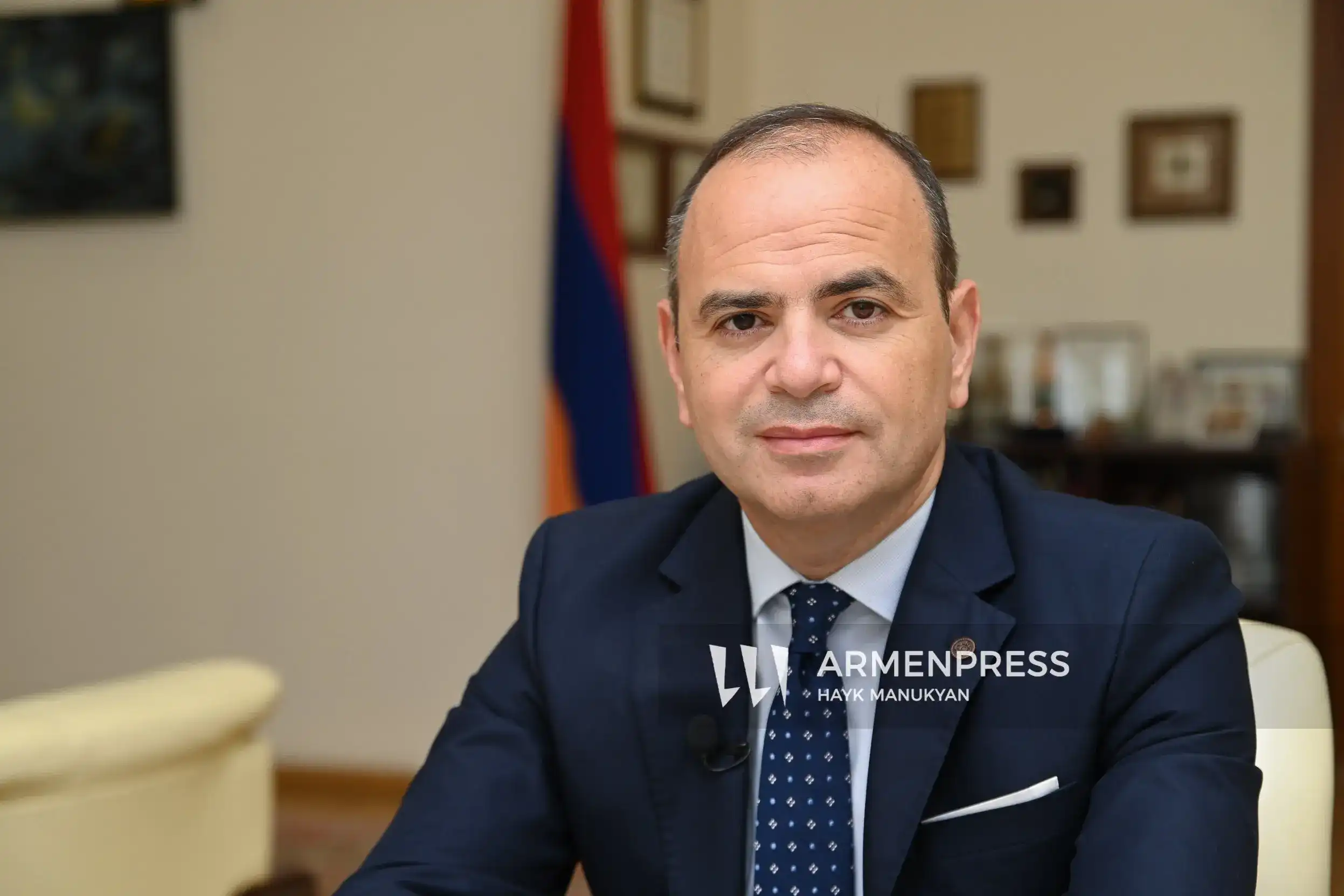 Զարեհ Սինանեանը վերանշանակուած է Սփիւռքի գործերու գլխաւոր յանձնակատարի պաշտօնին
