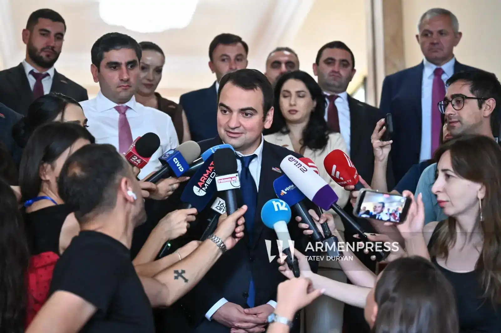 «Ուժեղ Հայաստան»-ը մտադիր է խորհրդարանէն ներս քննարկման դնել Ռուսիոյ սահմանափակումներէն տուժած գիւղատնտեսներու խնդիրները
