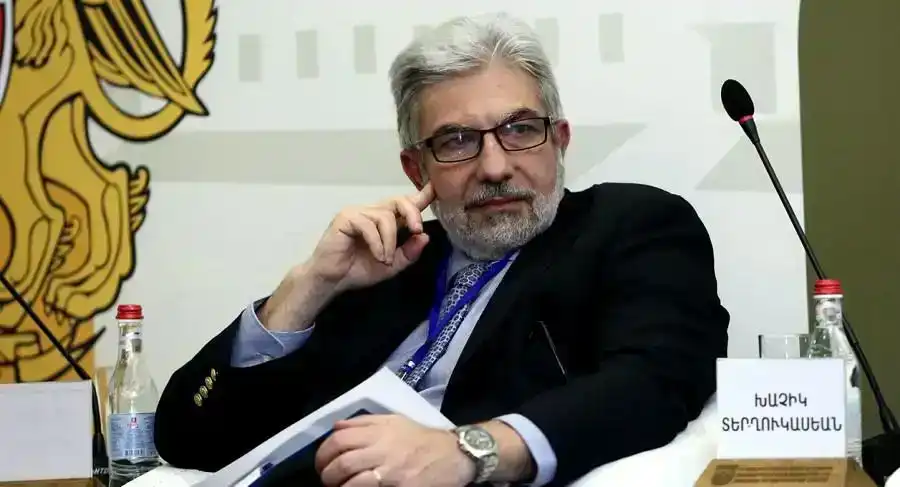 «… Սփիւռքը պէտք է վերադառնայ իր կազմակերպական կառոյցները հզօրացնելու ու հայութիւնը քաղաքականացնելու վարքագիծին»